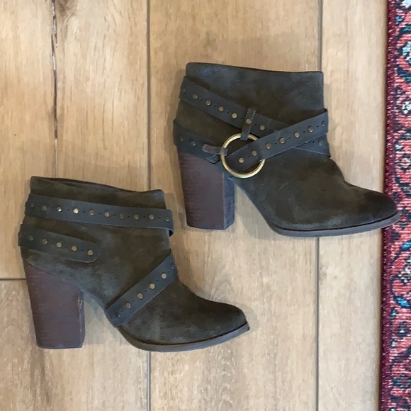 Calvin Klein Jeans Daisy Bootie - Picture 2 of 8